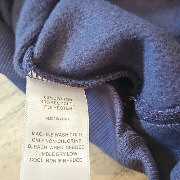 Market & Spruce Gray and Navy New York Big Apple Hoodie Size S NWT - Picture 7 of 9